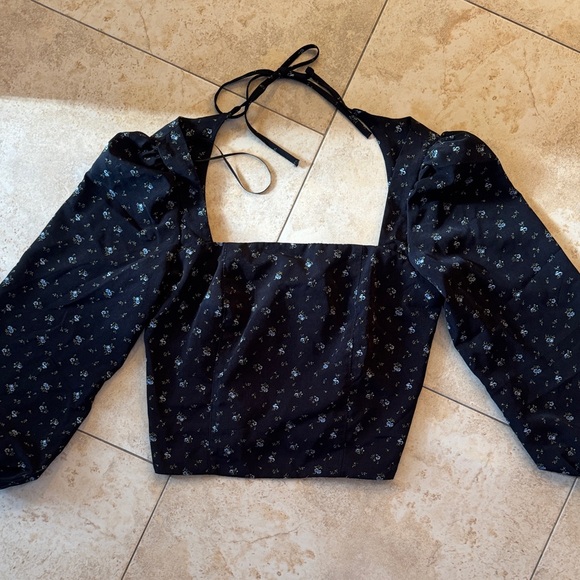 Levi's Black Floral Blouse with Puff Sleeves - Picture 1 of 3